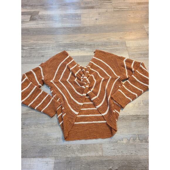 Love tree medium women's knit sweater with tie knot back - Picture 3 of 9